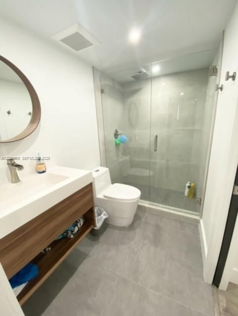 For Sale: $489,999 (1 beds, 1 baths, 655 Square Feet)