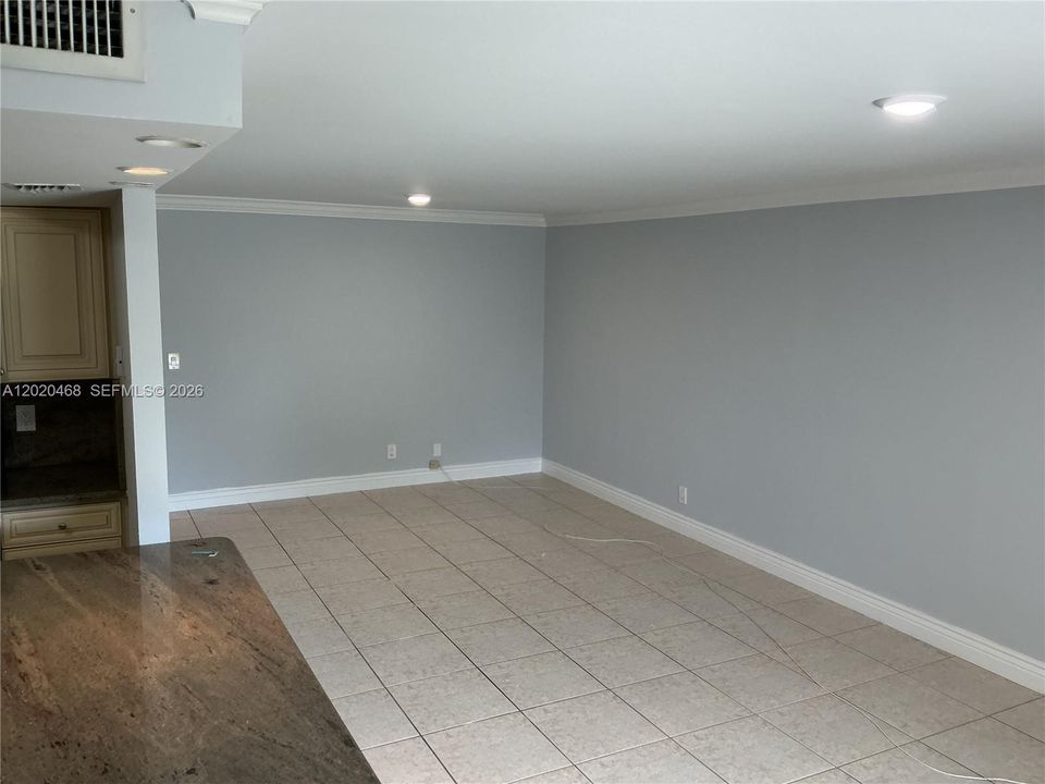 For Sale: $299,000 (4 beds, 2 baths, 1500 Square Feet)