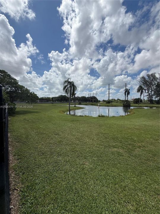 For Sale: $509,999 (2 beds, 1 baths, 1055 Square Feet)