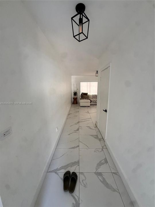 For Sale: $509,999 (2 beds, 1 baths, 1055 Square Feet)