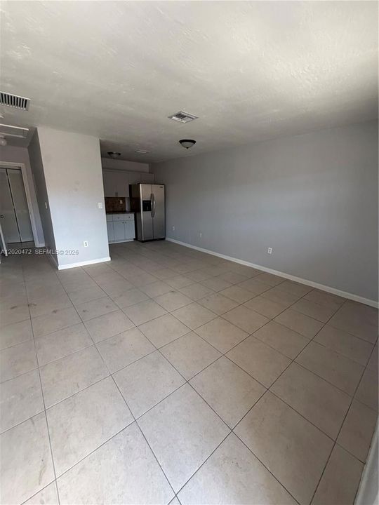For Rent: $2,300 (8 beds, 4 baths, 3618 Square Feet)