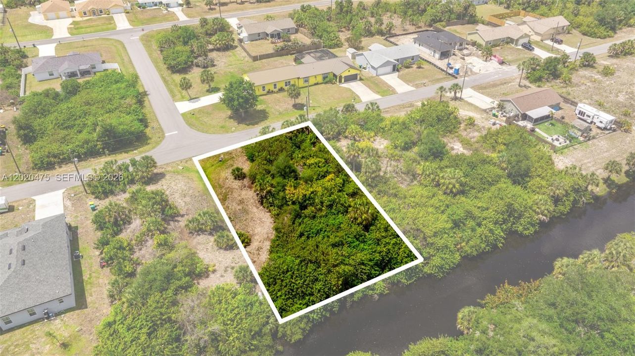 待售: $40,000 (0.23 acres)