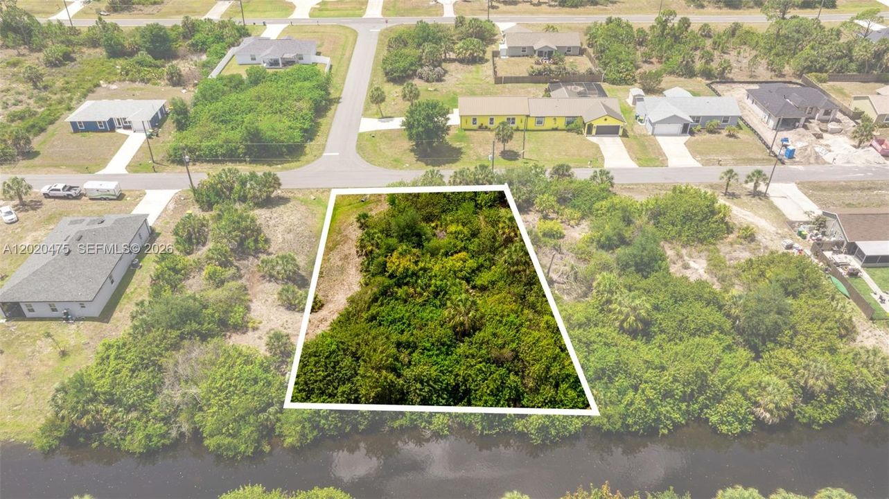待售: $40,000 (0.23 acres)