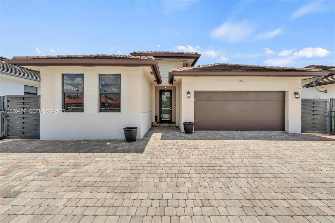 For Sale: $865,000 (4 beds, 3 baths, 2065 Square Feet)