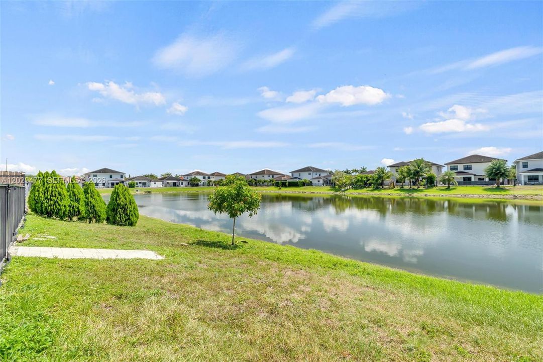 For Sale: $865,000 (4 beds, 3 baths, 2065 Square Feet)
