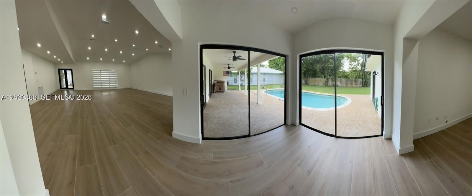 En Venta: $765,000 (4 camas, 2 baños, 2226 Pies cuadrados)