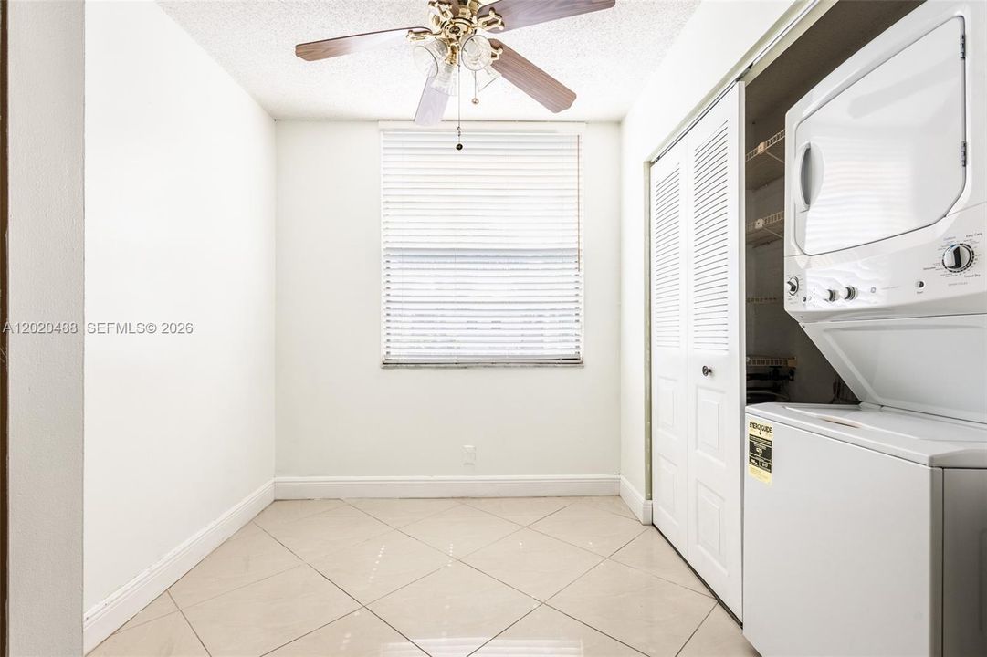 En Venta: $153,000 (2 camas, 2 baños, 1000 Pies cuadrados)