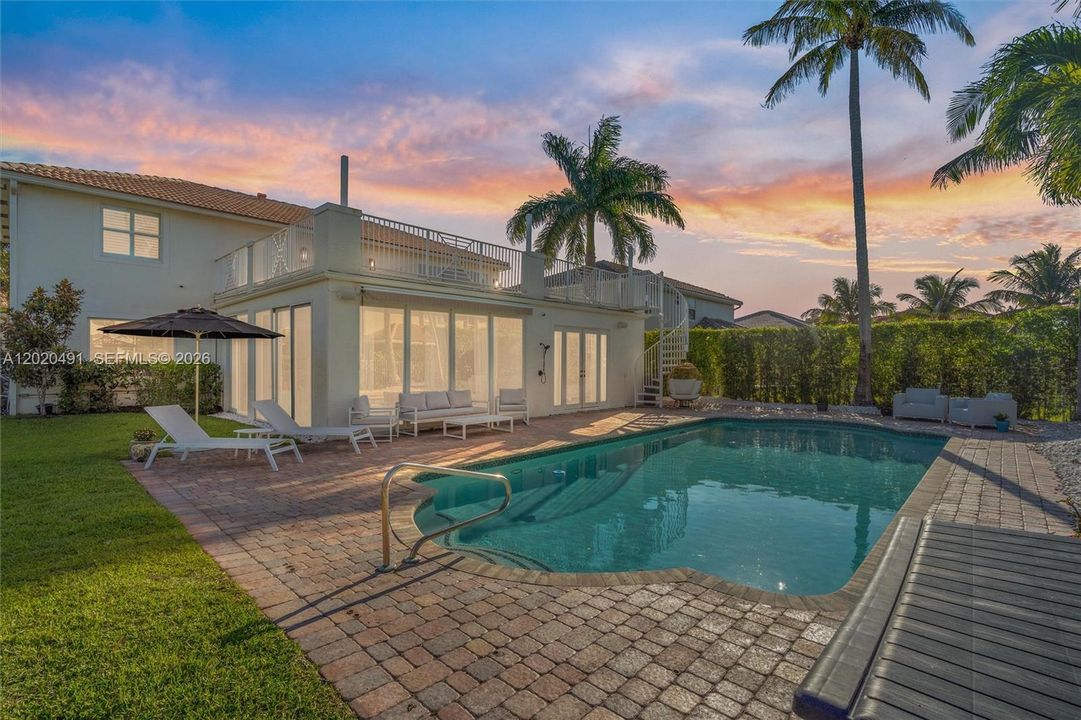 For Sale: $1,599,998 (5 beds, 3 baths, 3718 Square Feet)