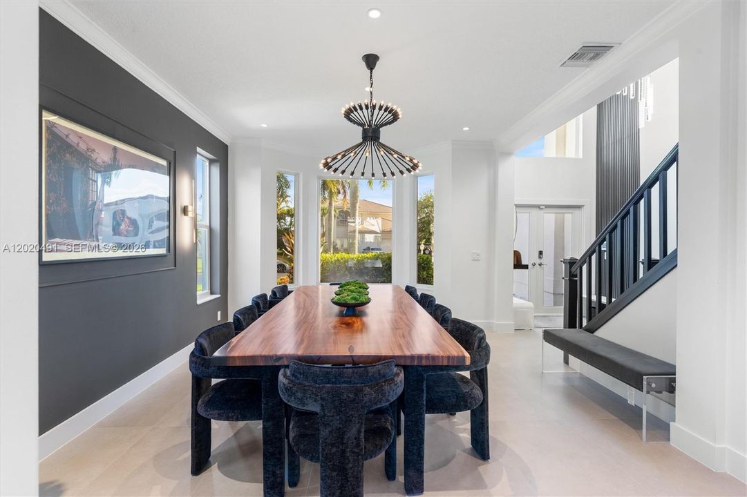For Sale: $1,599,998 (5 beds, 3 baths, 3718 Square Feet)