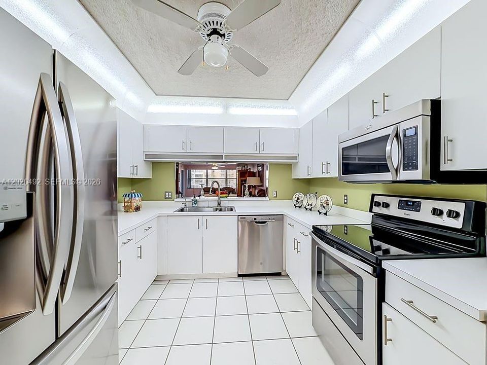 En Venta: $185,000 (2 camas, 2 baños, 1370 Pies cuadrados)