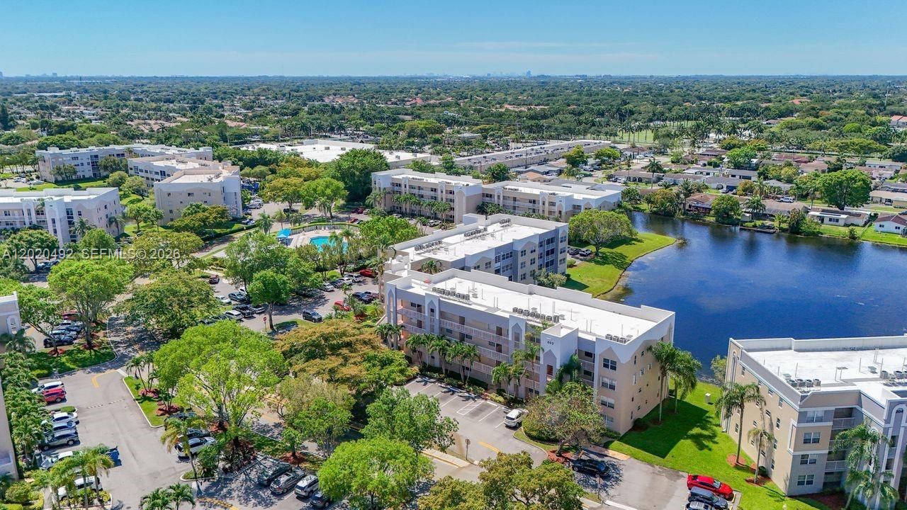En Venta: $185,000 (2 camas, 2 baños, 1370 Pies cuadrados)