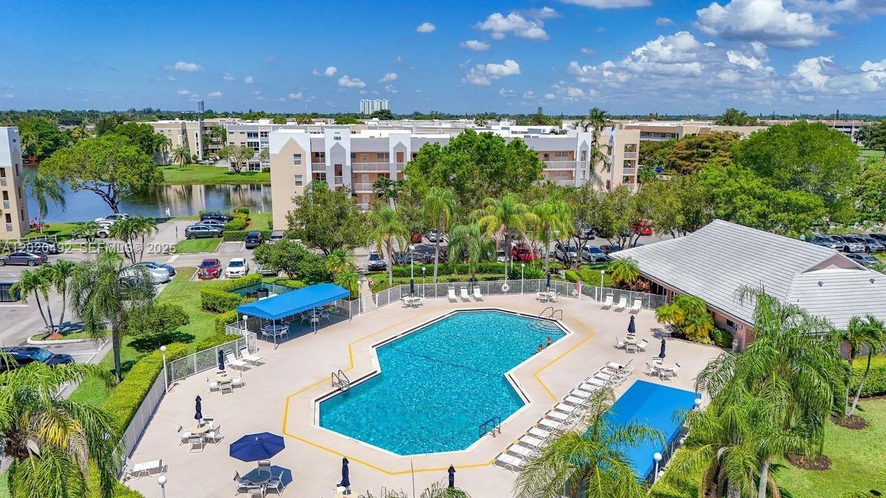 En Venta: $185,000 (2 camas, 2 baños, 1370 Pies cuadrados)