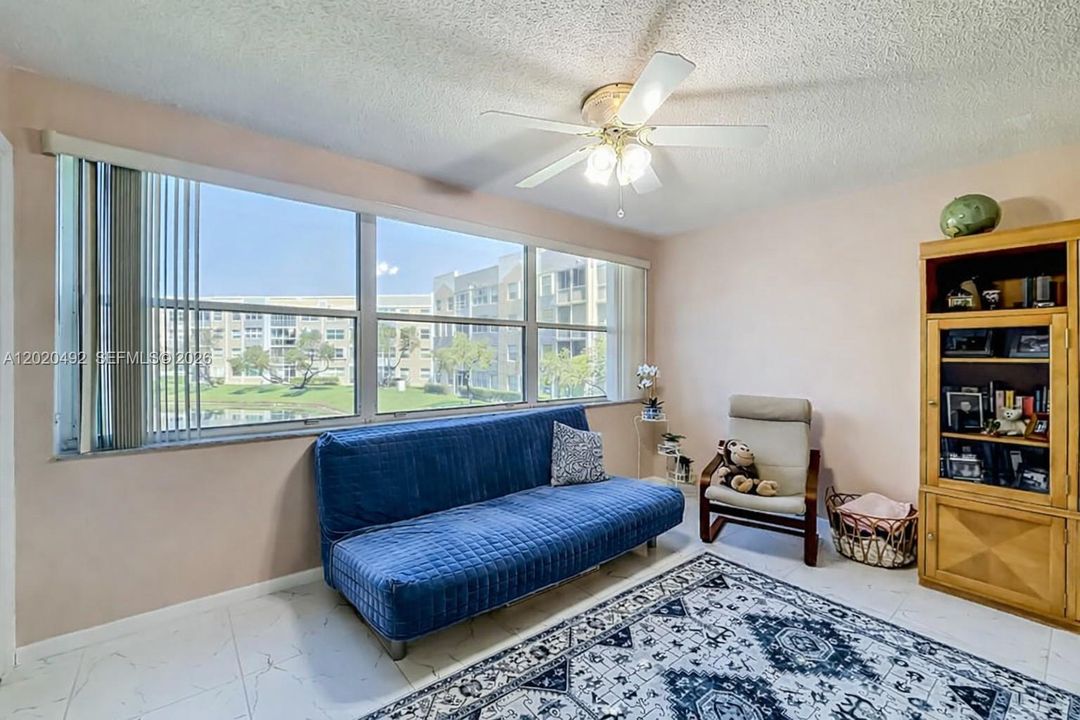 En Venta: $185,000 (2 camas, 2 baños, 1370 Pies cuadrados)