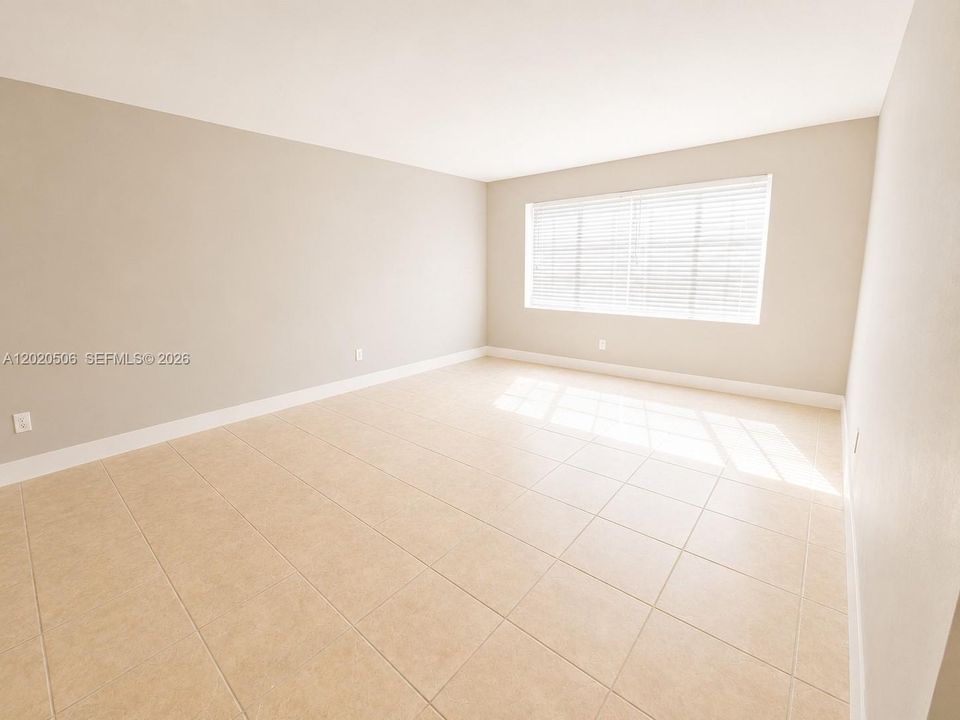 For Sale: $215,000 (2 beds, 2 baths, 1146 Square Feet)