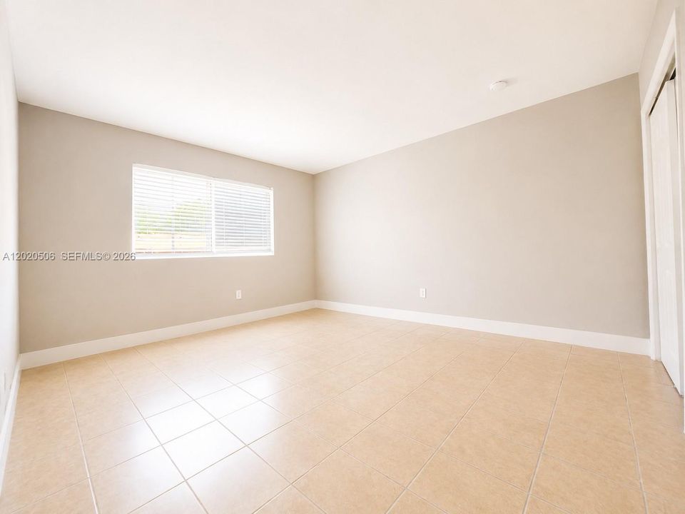 For Sale: $215,000 (2 beds, 2 baths, 1146 Square Feet)