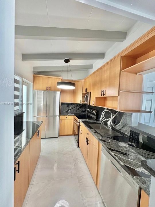 For Rent: $4,480 (3 beds, 2 baths, 1438 Square Feet)