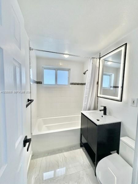 For Rent: $4,480 (3 beds, 2 baths, 1438 Square Feet)
