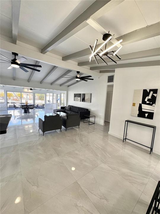 For Rent: $4,480 (3 beds, 2 baths, 1438 Square Feet)