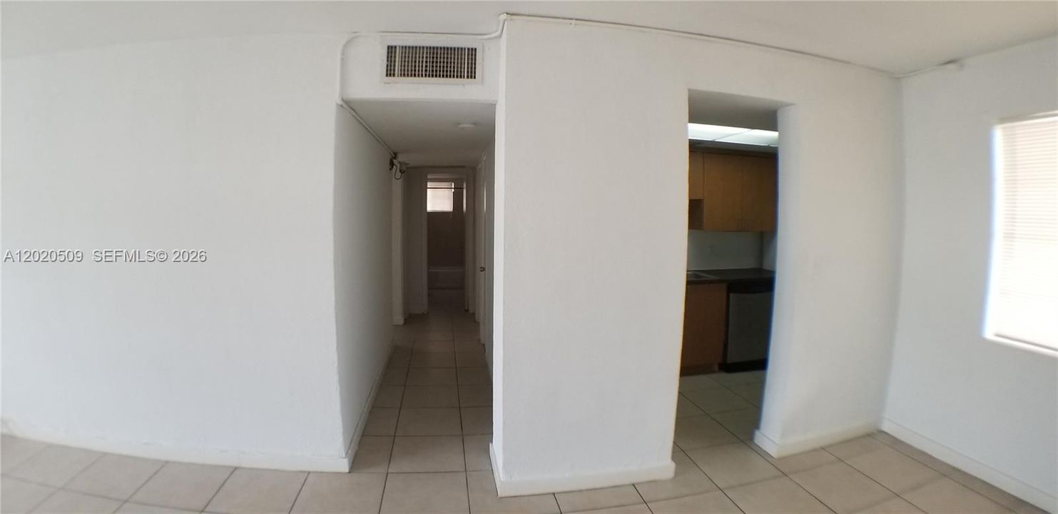 For Sale: $215,000 (2 beds, 2 baths, 1146 Square Feet)
