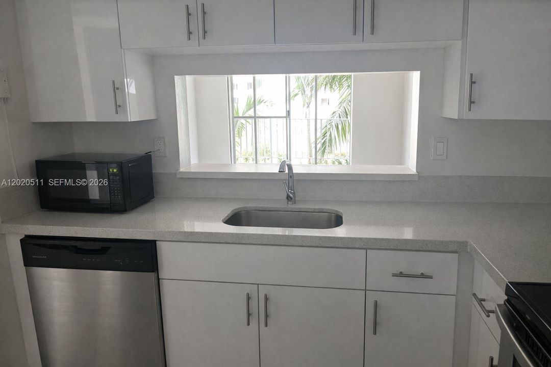 En Venta: $163,000 (2 camas, 2 baños, 1175 Pies cuadrados)