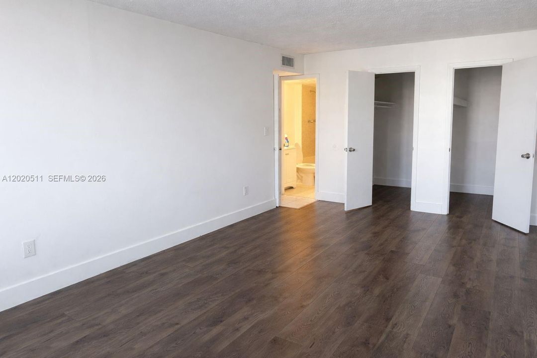 En Venta: $163,000 (2 camas, 2 baños, 1175 Pies cuadrados)