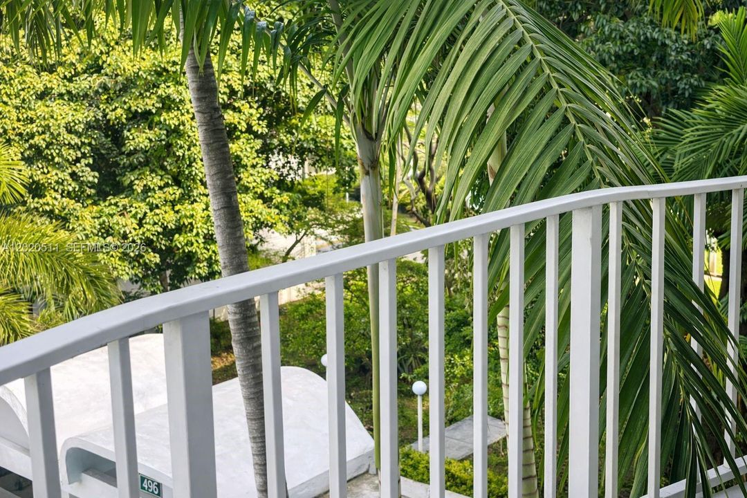 En Venta: $163,000 (2 camas, 2 baños, 1175 Pies cuadrados)