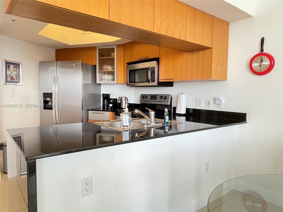 En Venta: $675,000 (2 camas, 2 baños, 1048 Pies cuadrados)