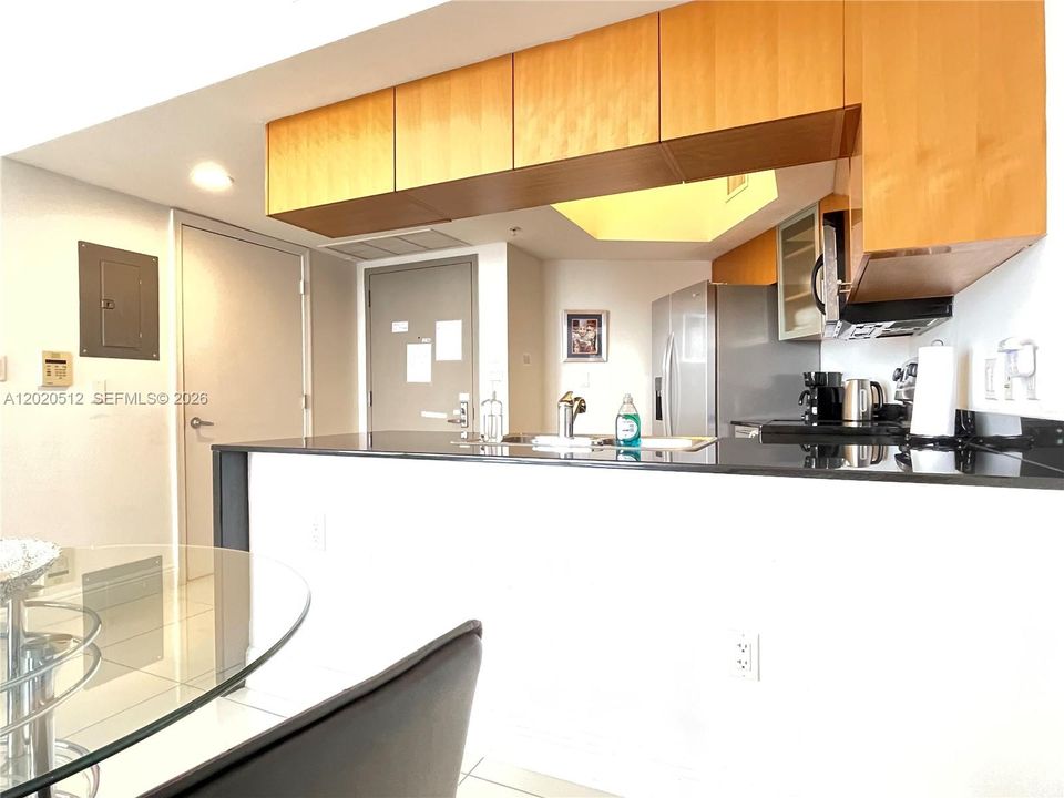 En Venta: $675,000 (2 camas, 2 baños, 1048 Pies cuadrados)