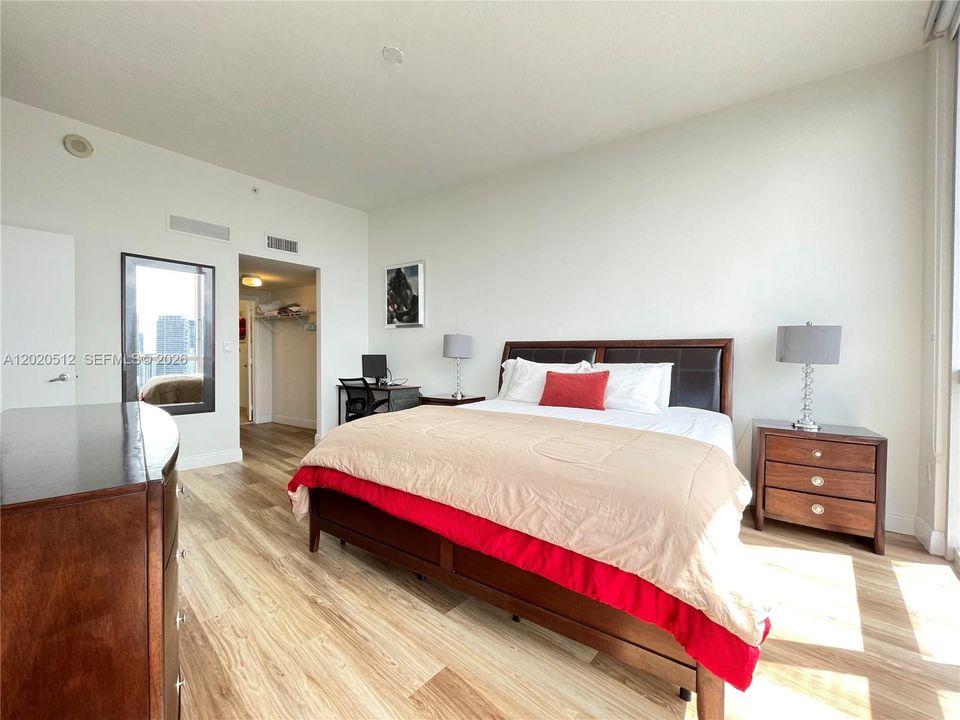 En Venta: $675,000 (2 camas, 2 baños, 1048 Pies cuadrados)