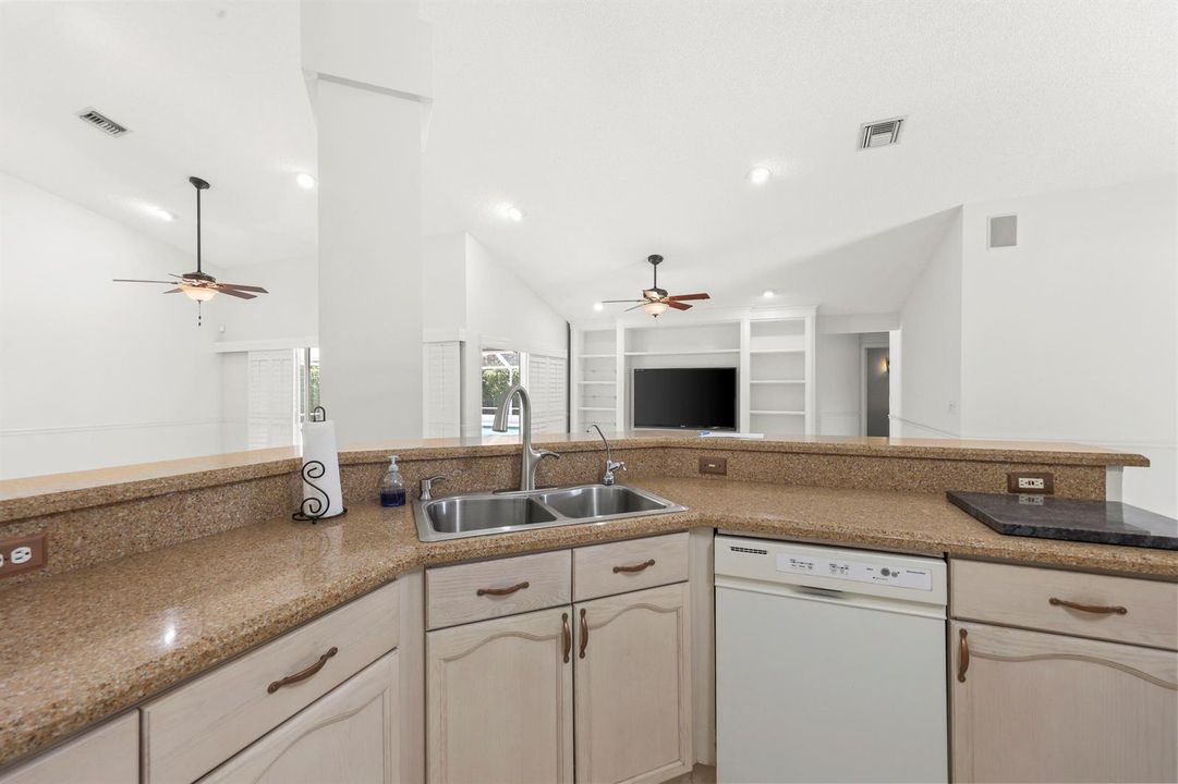 2934 San Remo Way - 23.jpg-FULL
