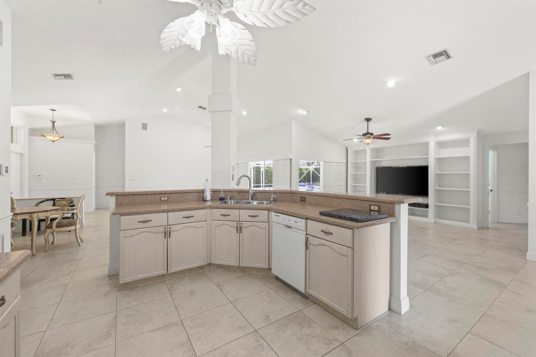 2934 San Remo Way - 22.jpg-FULL