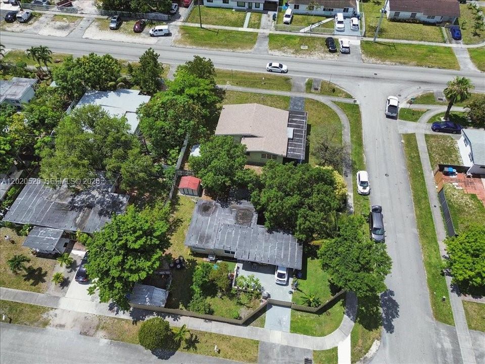 For Sale: $399,999 (3 beds, 1 baths, 1180 Square Feet)