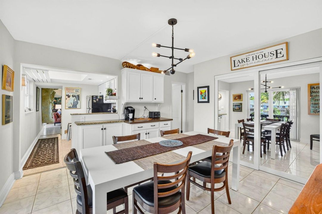 17 Dining Room & Kitchen