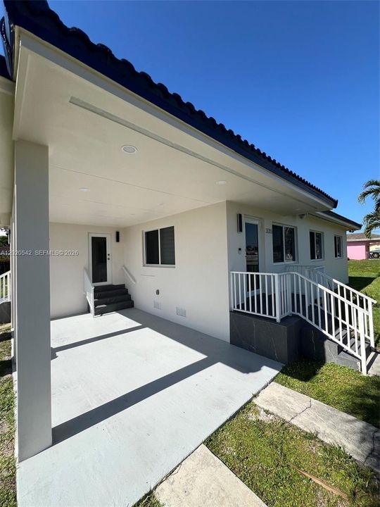 Activo con contrato: $3,600 (3 camas, 2 baños, 1114 Pies cuadrados)