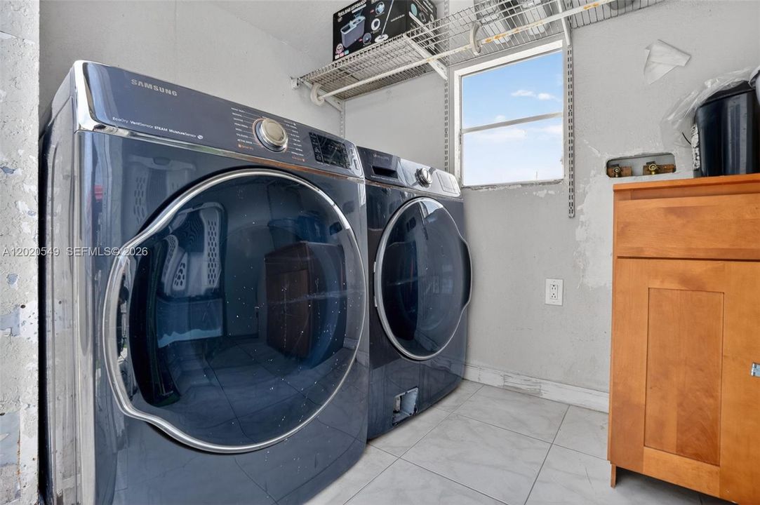 Activo con contrato: $899,999 (0 camas, 0 baños, 3531 Pies cuadrados)