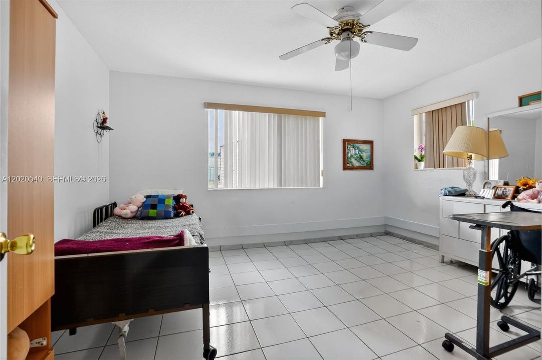 Activo con contrato: $899,999 (0 camas, 0 baños, 3531 Pies cuadrados)