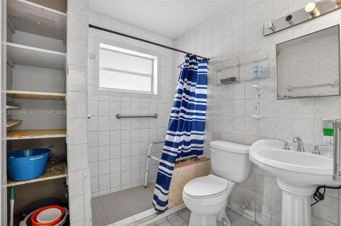 Activo con contrato: $899,999 (0 camas, 0 baños, 3531 Pies cuadrados)