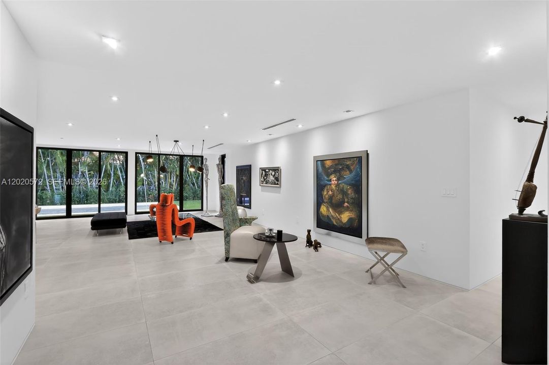 For Sale: $4,499,000 (4 beds, 3 baths, 2701 Square Feet)