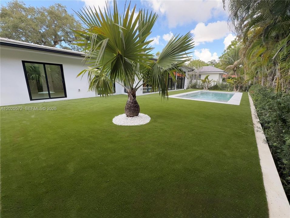 For Sale: $4,499,000 (4 beds, 3 baths, 2701 Square Feet)