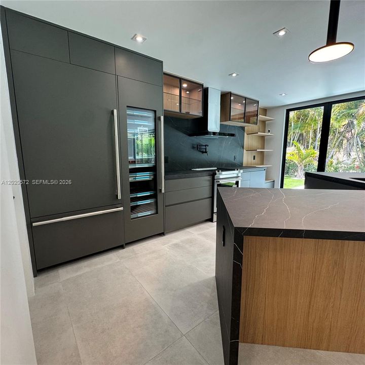 For Sale: $4,499,000 (4 beds, 3 baths, 2701 Square Feet)