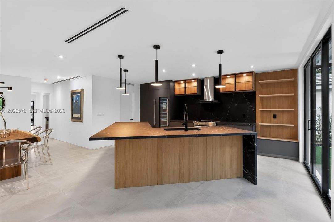 For Sale: $4,499,000 (4 beds, 3 baths, 2701 Square Feet)