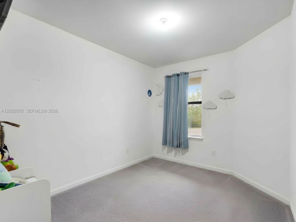 For Sale: $475,000 (3 beds, 2 baths, 1872 Square Feet)