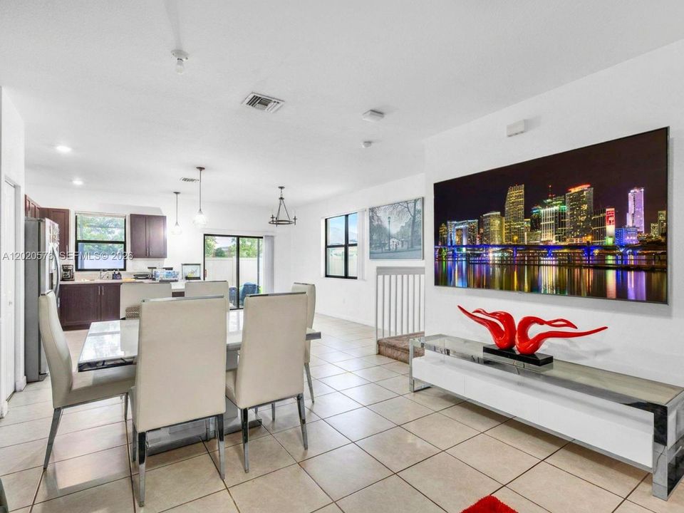 For Sale: $475,000 (3 beds, 2 baths, 1872 Square Feet)