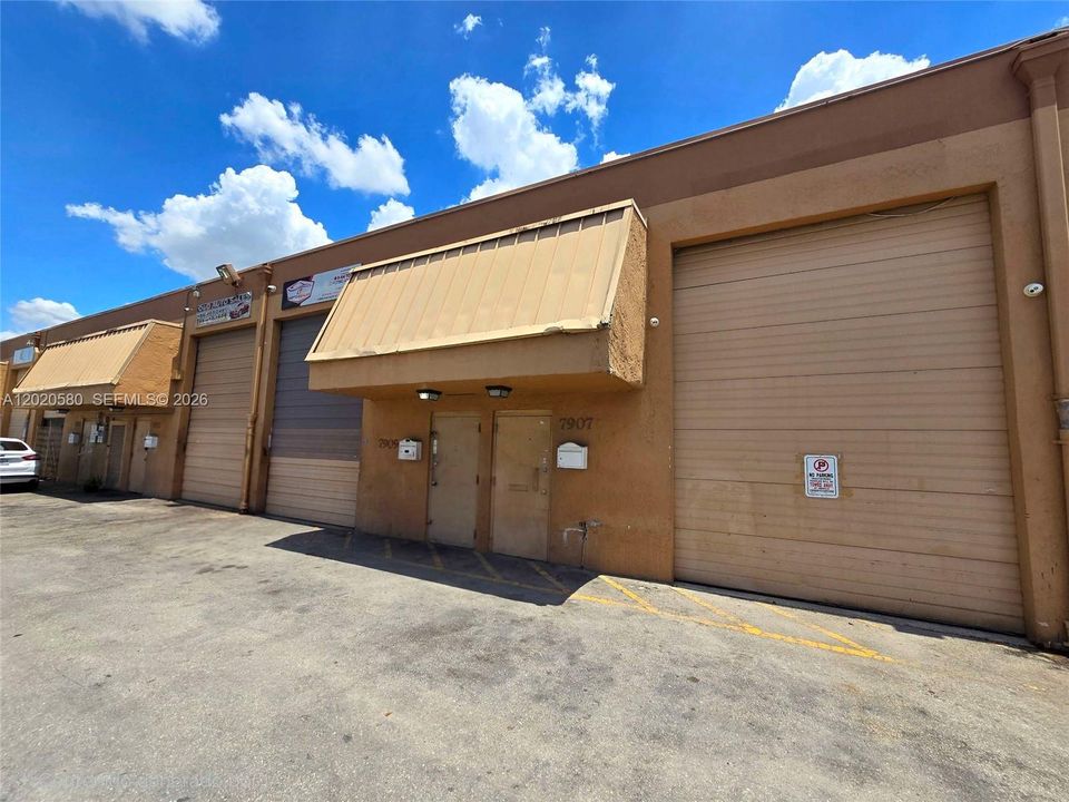 For Rent: $3,200 (0 beds, 0 baths, 0 Square Feet)