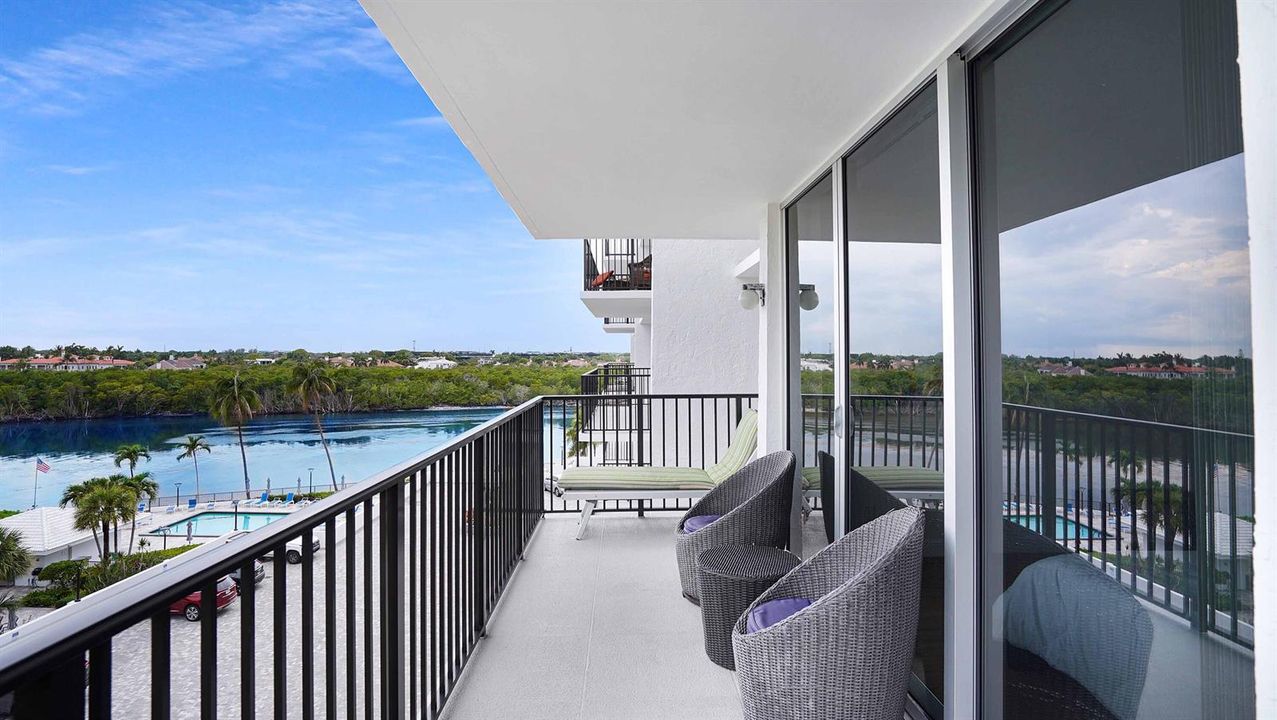 oceanfront-terrace-with-direct-water-vie