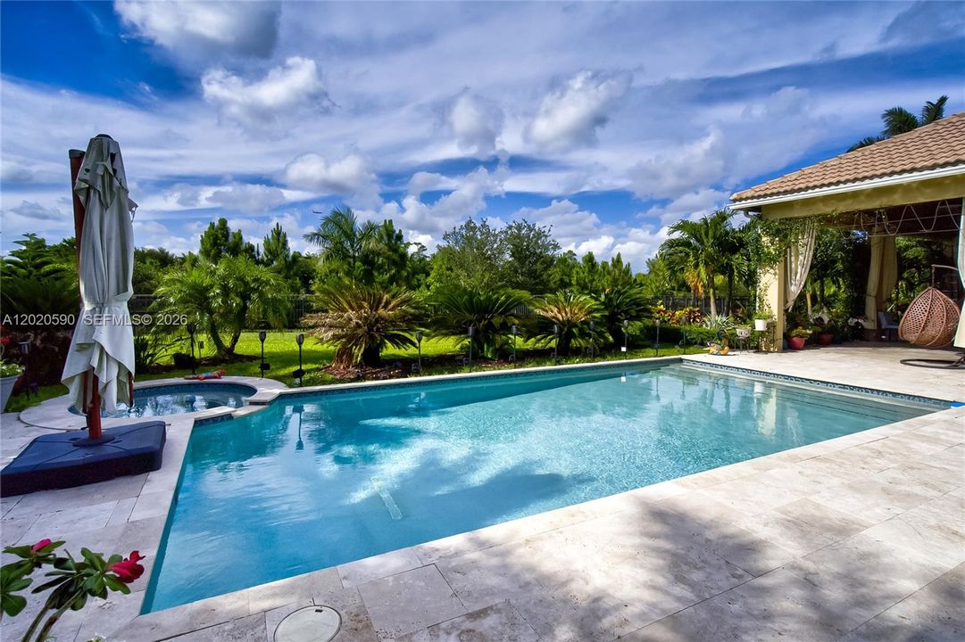 For Sale: $2,199,000 (5 beds, 4 baths, 4104 Square Feet)