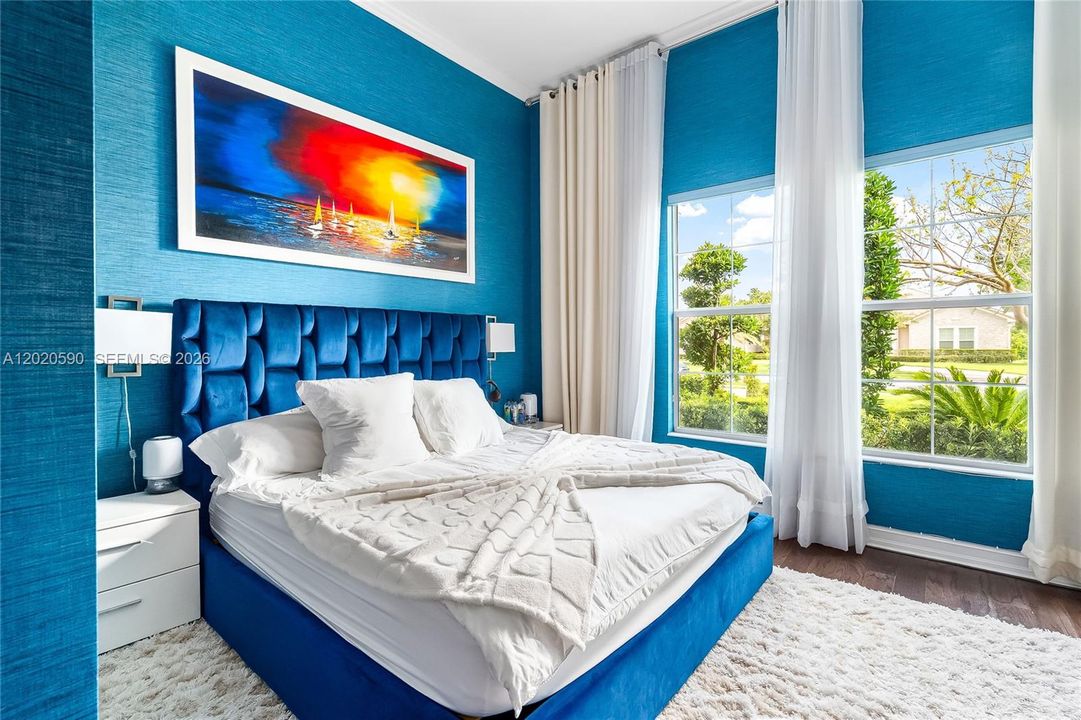 For Sale: $2,199,000 (5 beds, 4 baths, 4104 Square Feet)