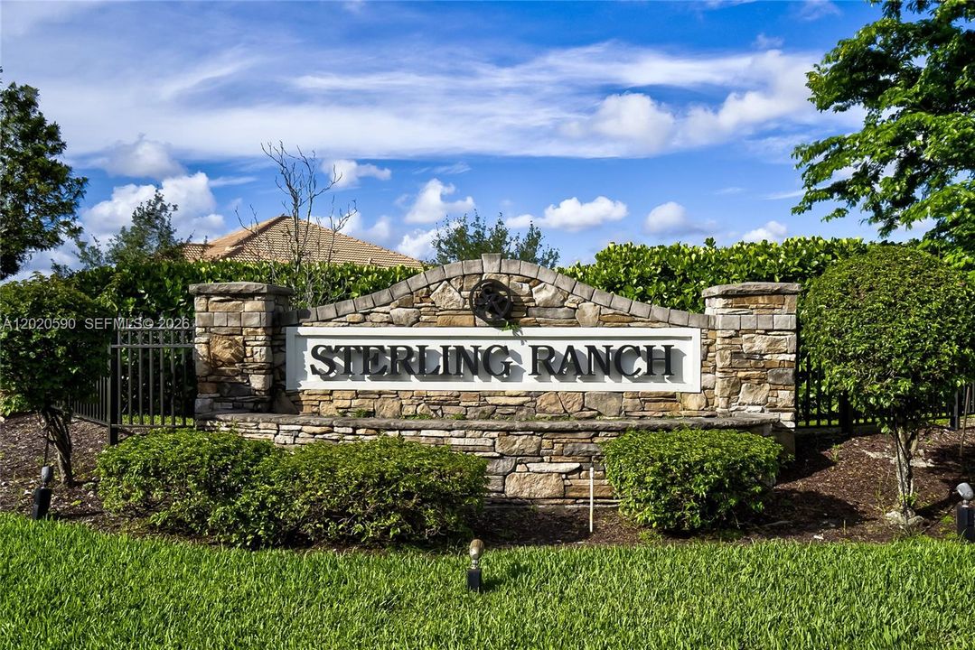 For Sale: $2,199,000 (5 beds, 4 baths, 4104 Square Feet)