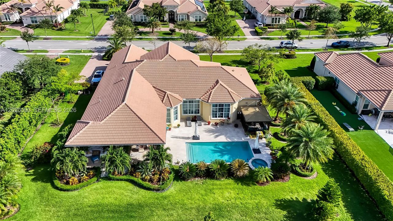 For Sale: $2,199,000 (5 beds, 4 baths, 4104 Square Feet)