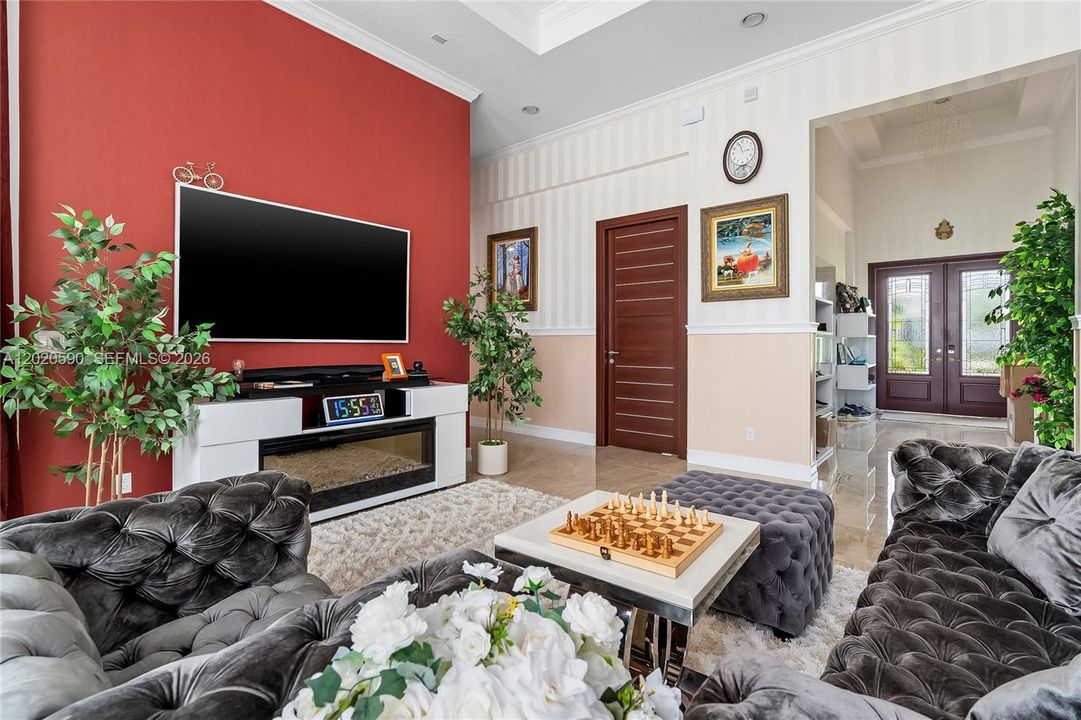 For Sale: $2,199,000 (5 beds, 4 baths, 4104 Square Feet)